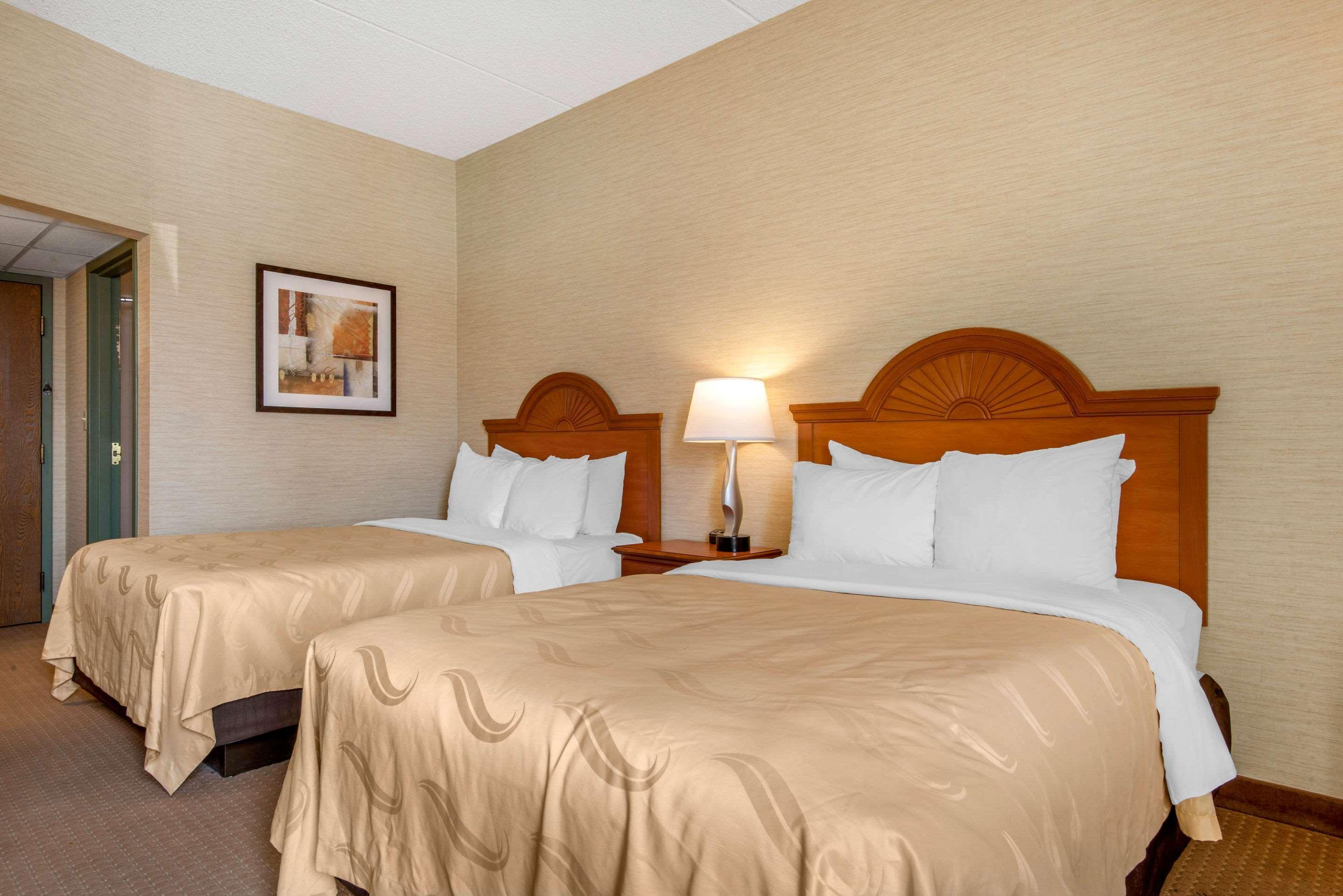 Quality Inn & Suites Mansfield Extérieur photo