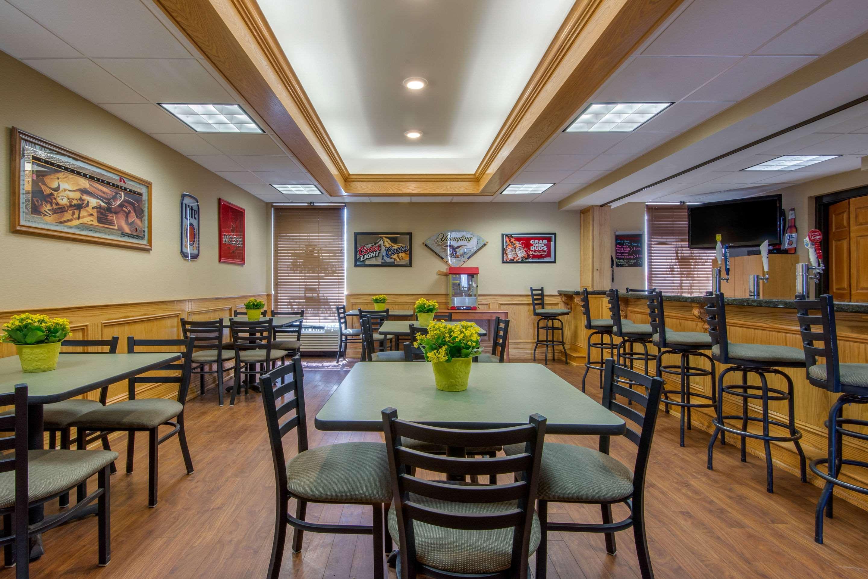 Quality Inn & Suites Mansfield Extérieur photo