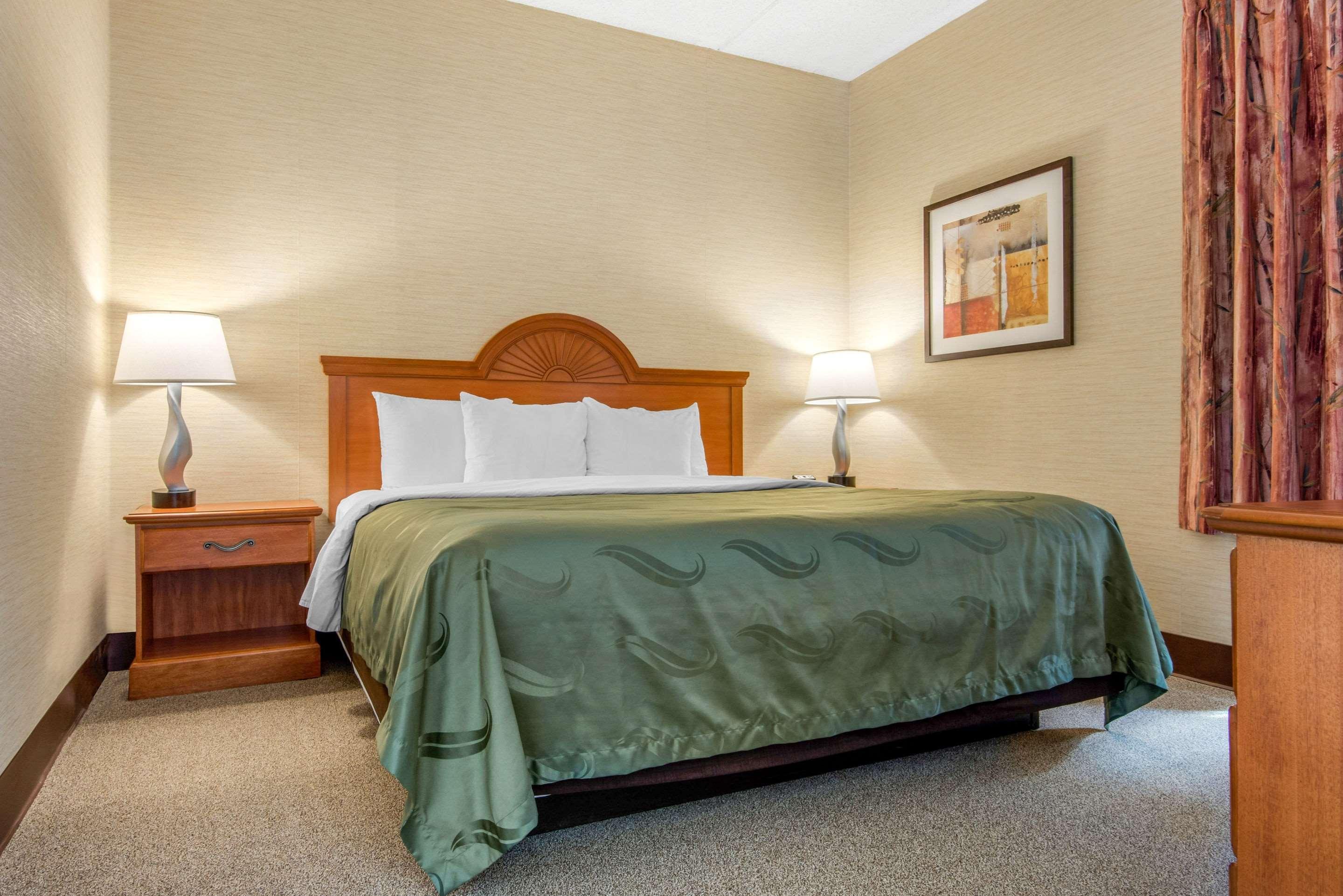 Quality Inn & Suites Mansfield Extérieur photo