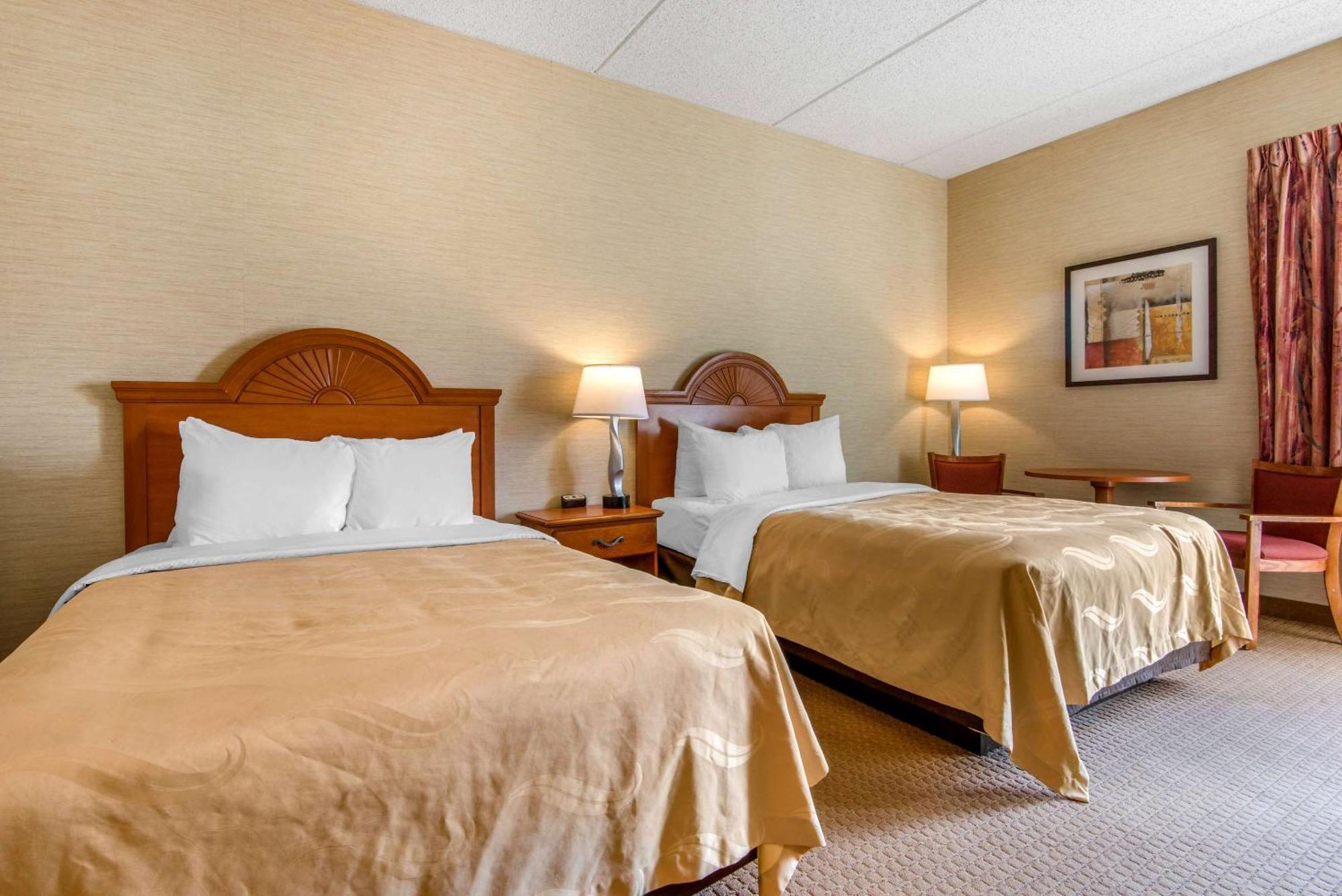 Quality Inn & Suites Mansfield Extérieur photo
