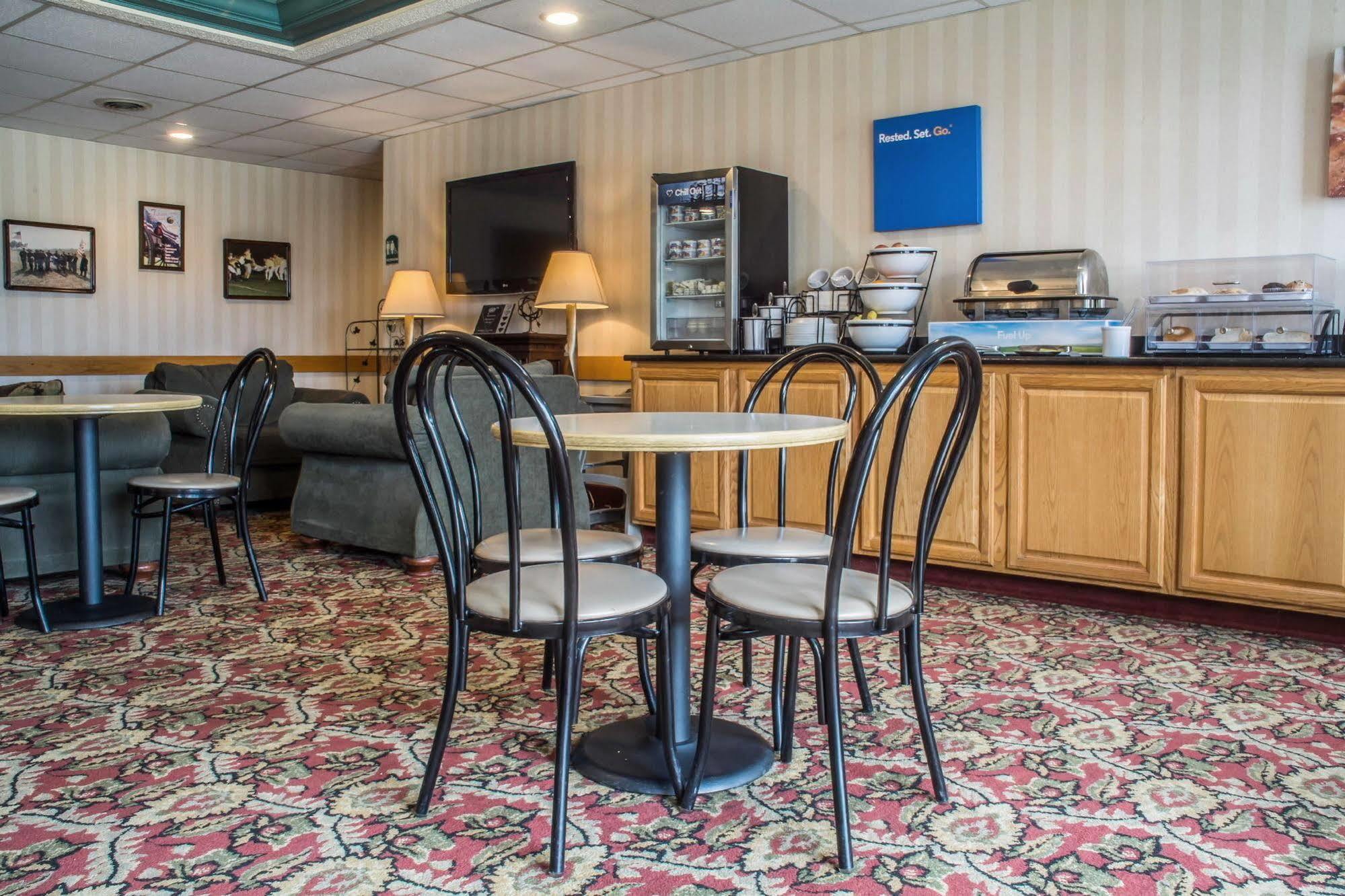 Quality Inn & Suites Mansfield Extérieur photo