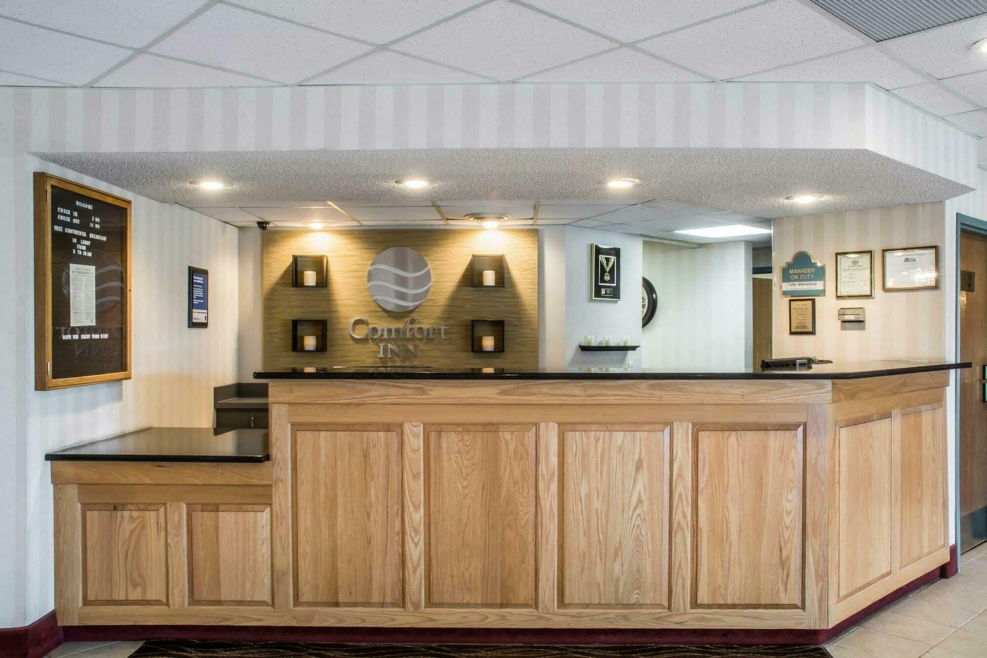 Quality Inn & Suites Mansfield Extérieur photo