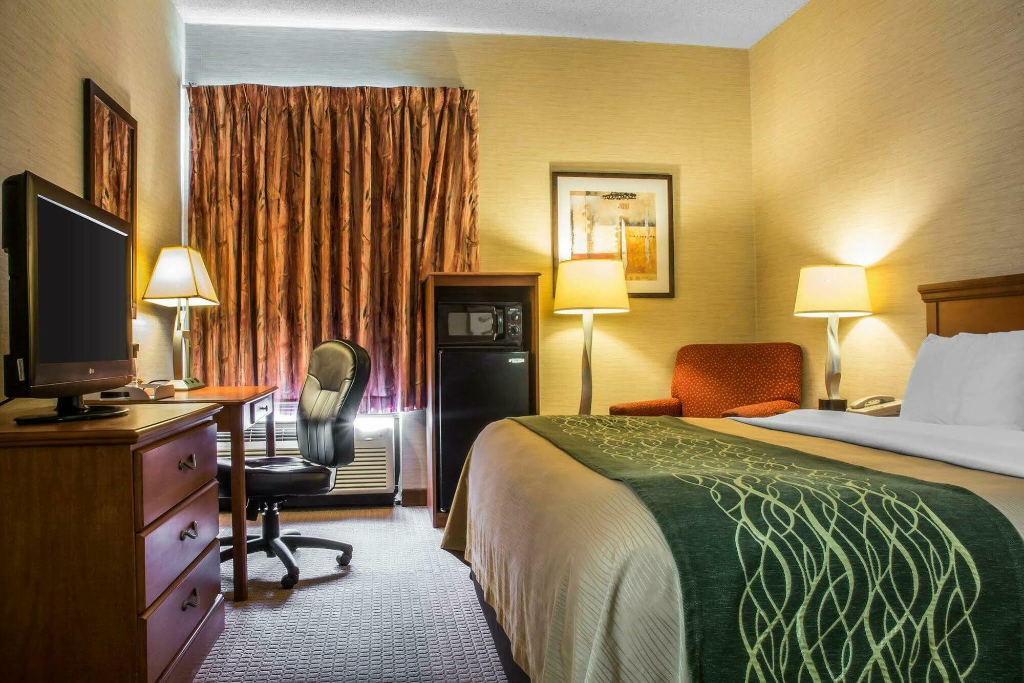 Quality Inn & Suites Mansfield Extérieur photo